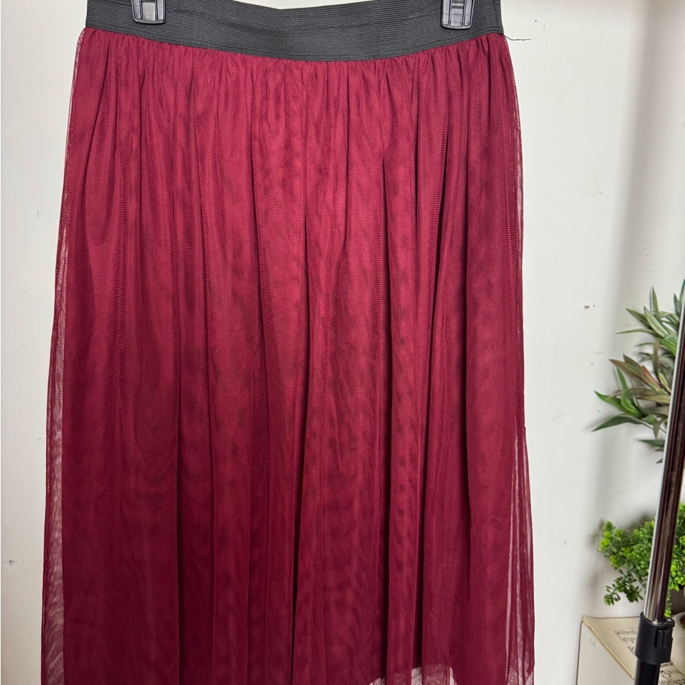 Elegant Burgundy Tulle Skirt